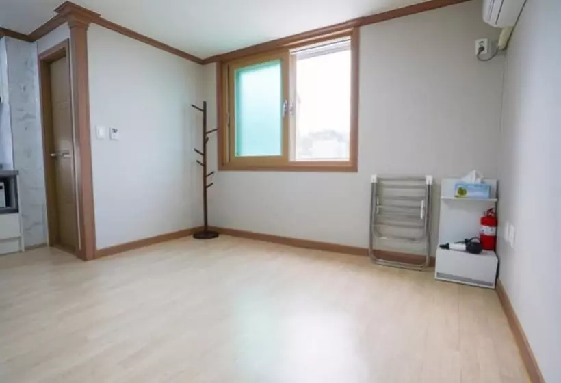 Samcheok Kbichi Pension