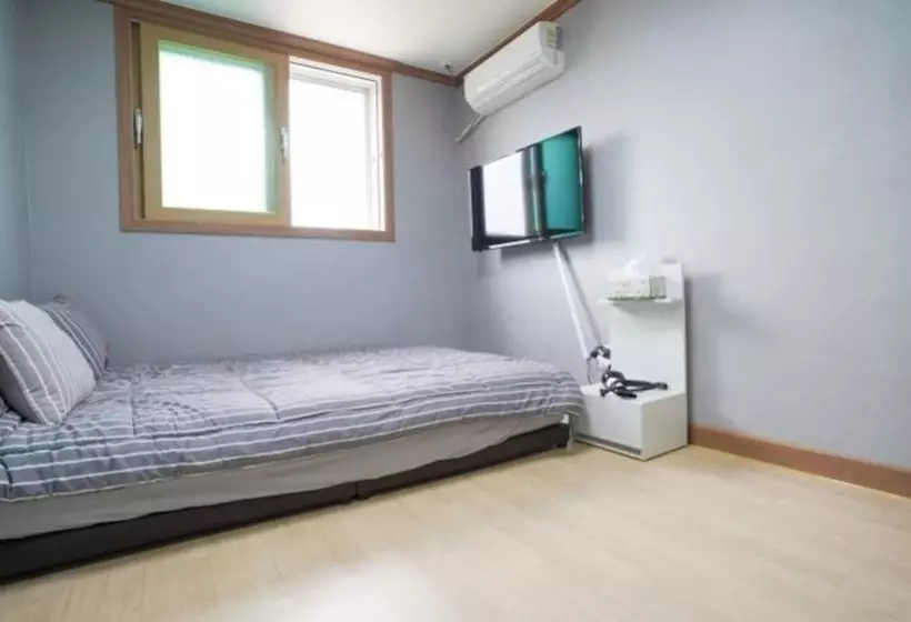 Samcheok Kbichi Pension