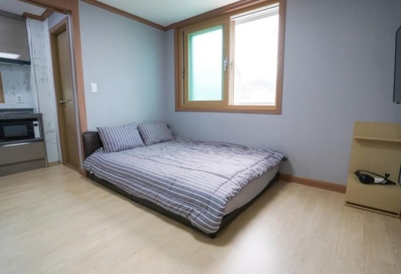 Samcheok Kbichi Pension