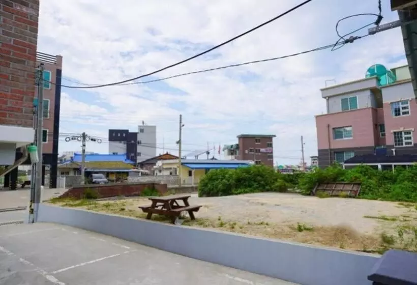 Samcheok Kbichi Pension