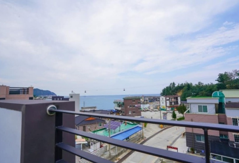 Samcheok Kbichi Pension