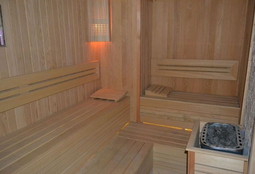 Zen Suit Otel