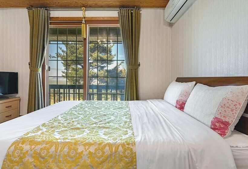 Ganghwa Badabit Pension