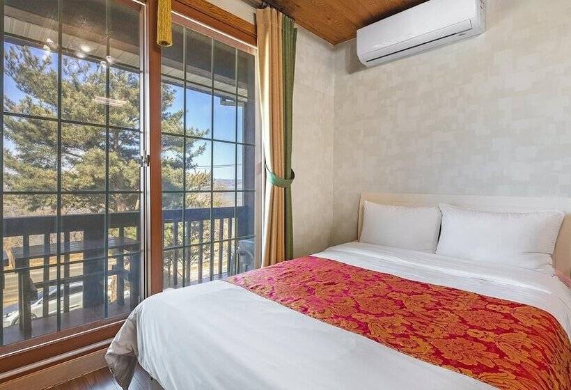 Ganghwa Badabit Pension