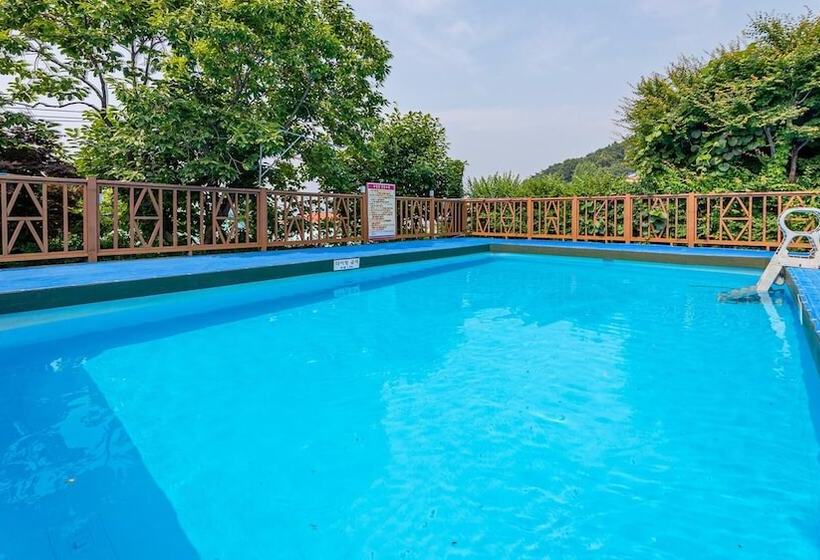 Ganghwa Badabit Pension