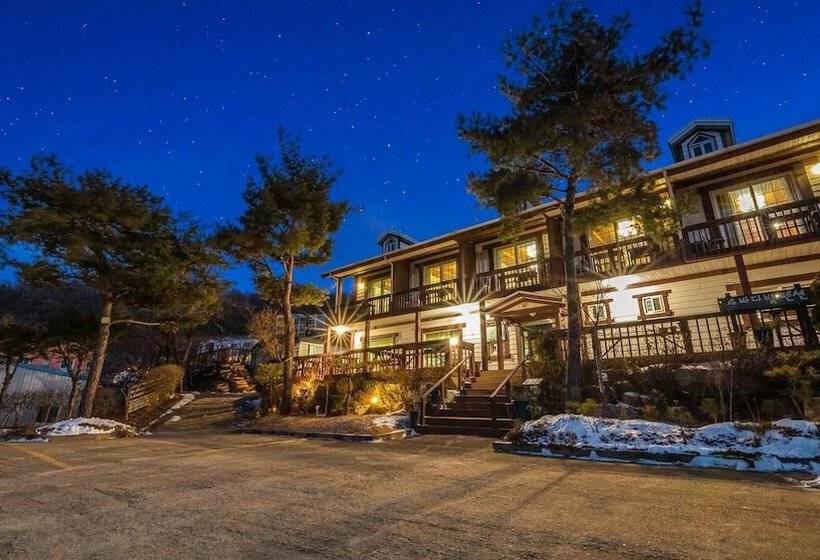 Ganghwa Badabit Pension