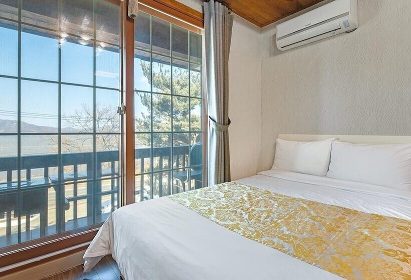 Ganghwa Badabit Pension