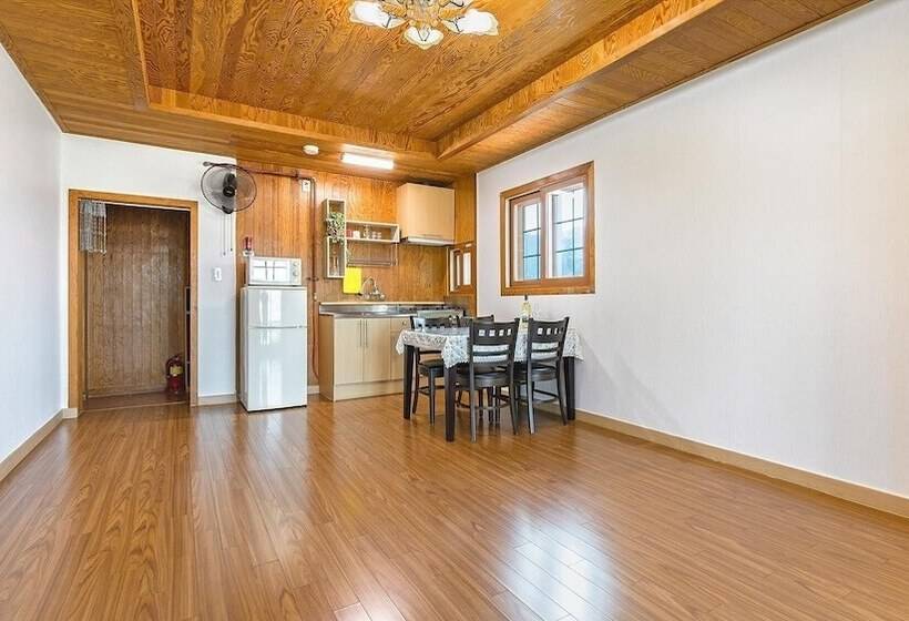 Ganghwa Badabit Pension