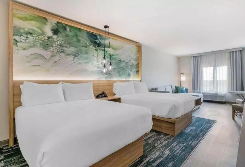 هتل Best Western Plus Winter Haven Inn & Suites