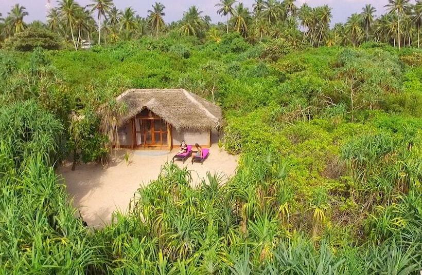 ホテル Jungle Beach Ahungalla