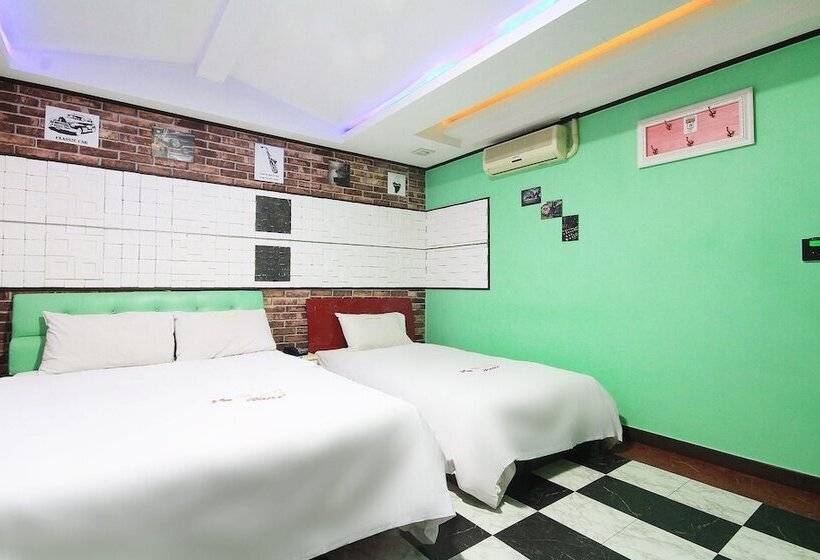 מוטל Gwangju Chungjangro Jasmine