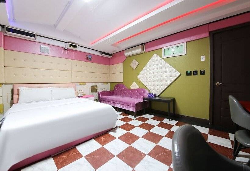 מוטל Gwangju Chungjangro Jasmine