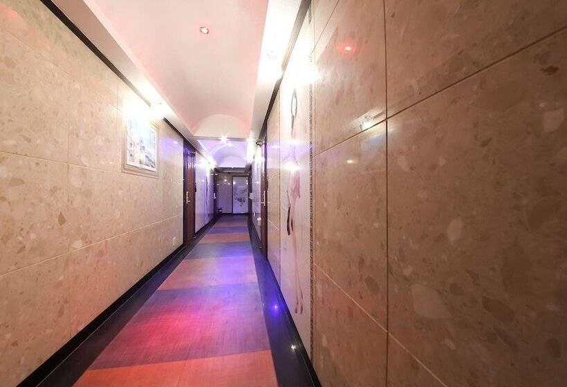 מוטל Gwangju Chungjangro Jasmine