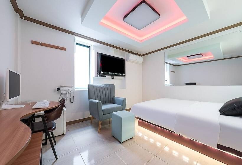 مُتل Gwangju Hanam M Business