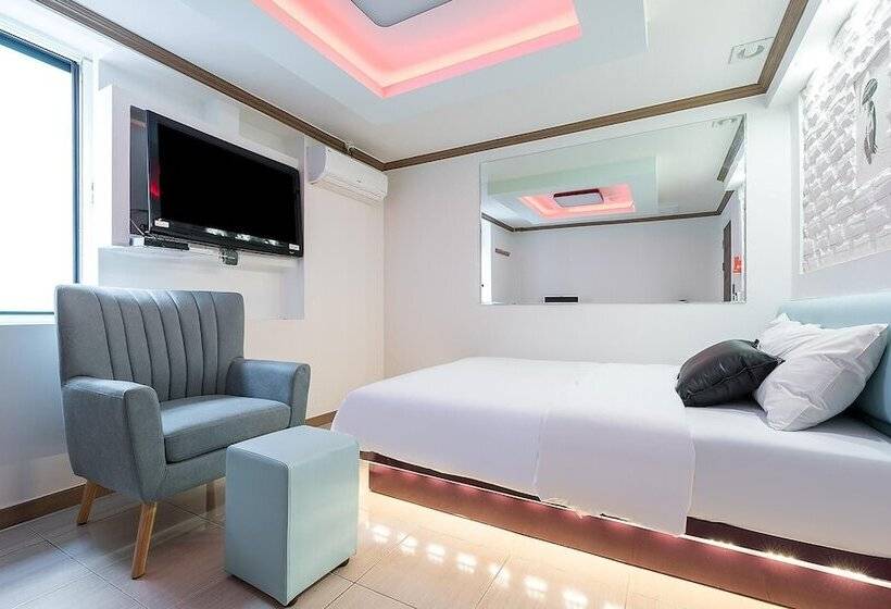 مُتل Gwangju Hanam M Business