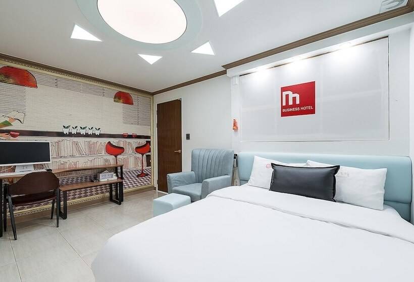 مُتل Gwangju Hanam M Business