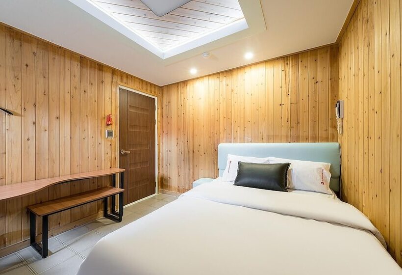 مُتل Gwangju Hanam M Business