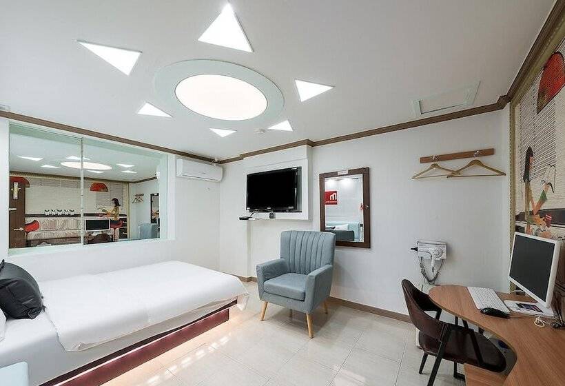 مُتل Gwangju Hanam M Business