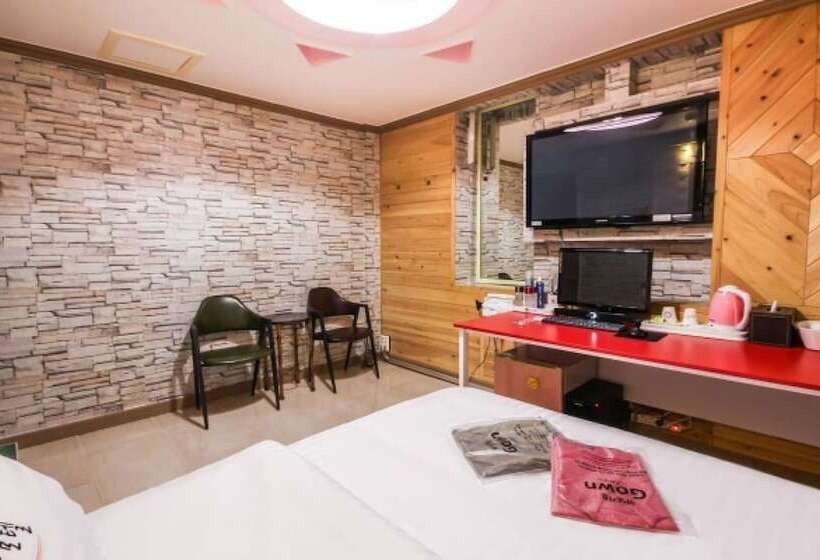 مُتل Gwangju Hanam M Business