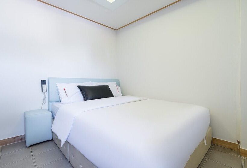 مُتل Gwangju Hanam M Business