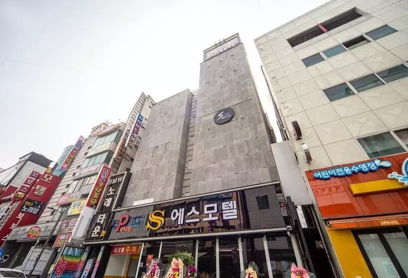 モーテル Gwnagju Pungamdong S
