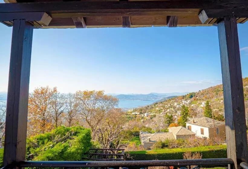 هتل Chrissi Nefeli