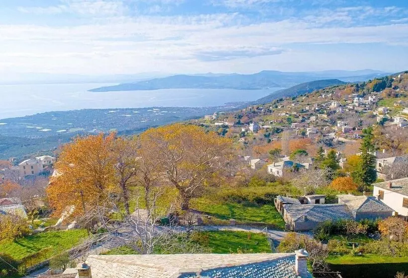 هتل Chrissi Nefeli