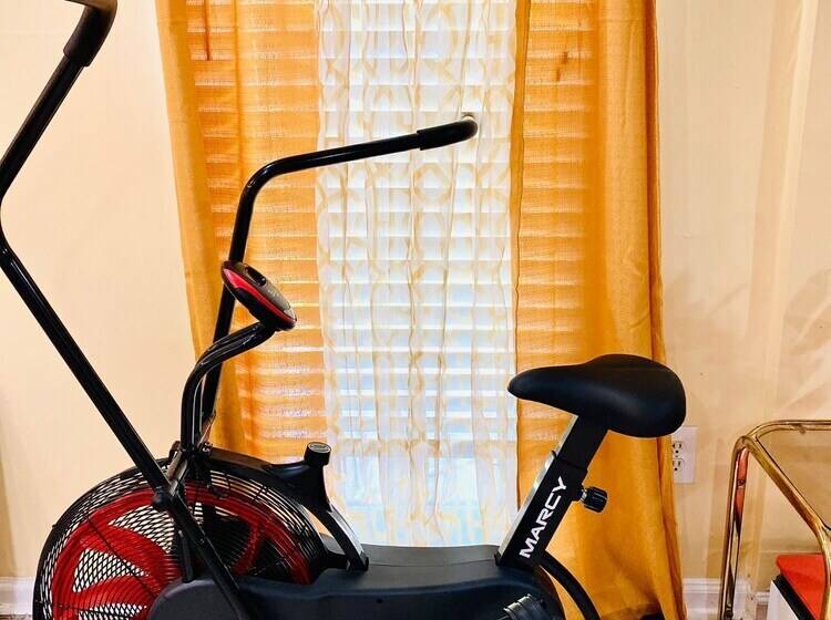 Отель Sweet Home Georgia Amour