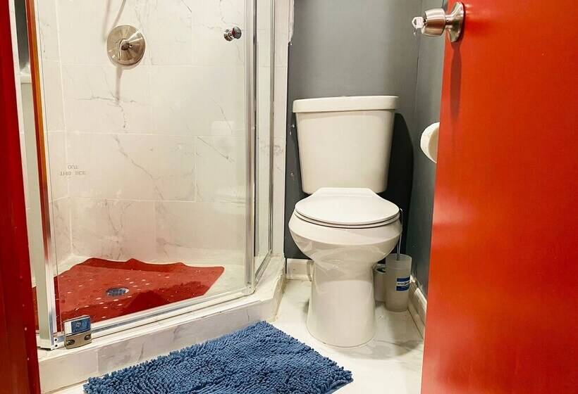 Отель Sweet Home Georgia Amour