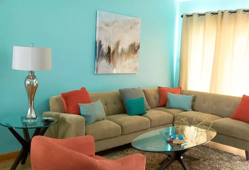 هتل Zenbreak   Golf Lookout At El Sol Sureño