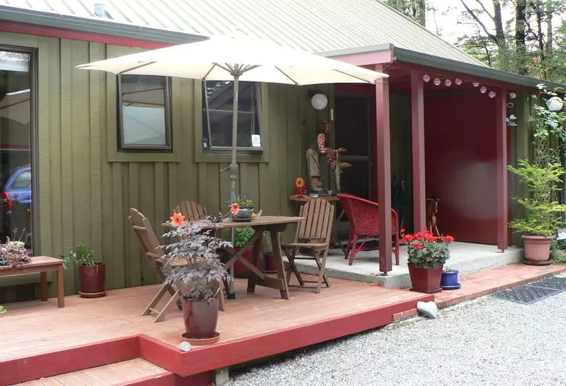 Avarest Bed & Breakfast