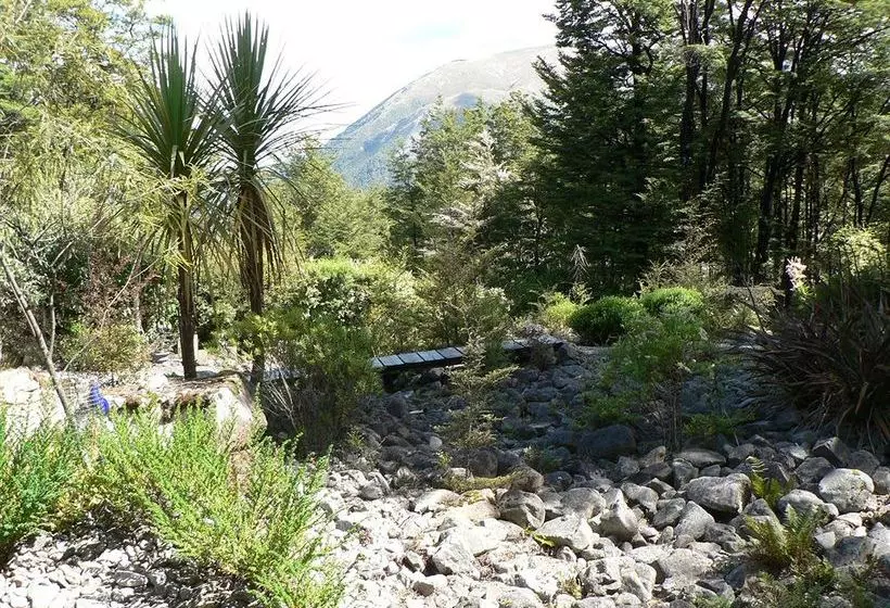 Avarest Bed & Breakfast