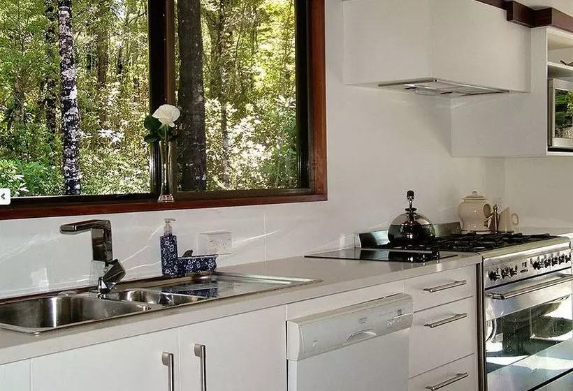 Avarest Bed & Breakfast