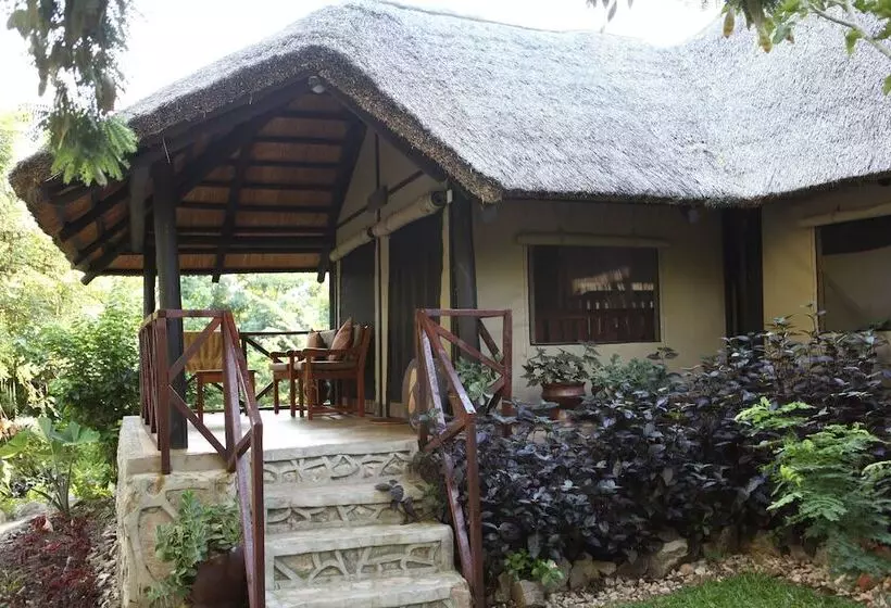 هتل Blue Zebra Island Lodge