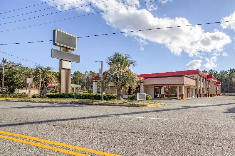 בית מלון כפרי Econo Lodge