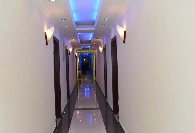 هتل Florida International