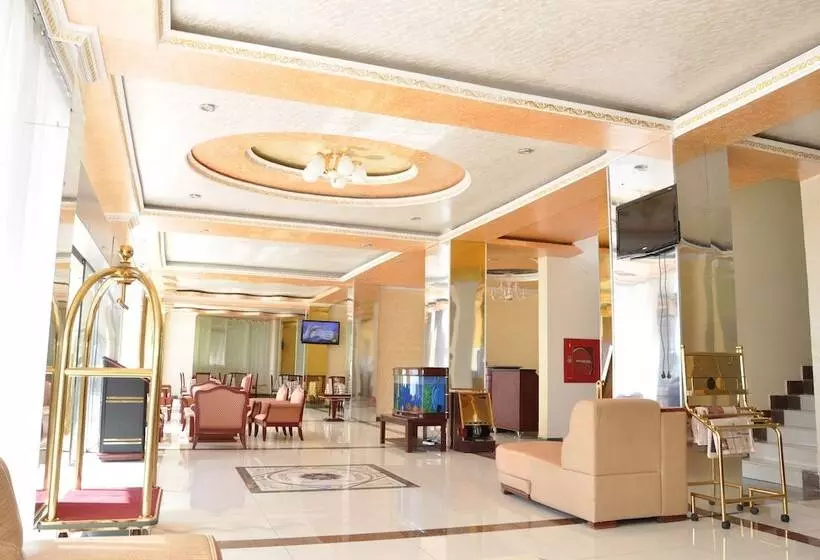 هتل Florida International