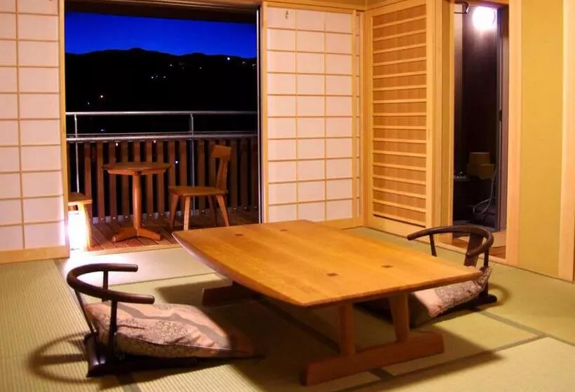 ホテル Gero Onsen Yukyunohana