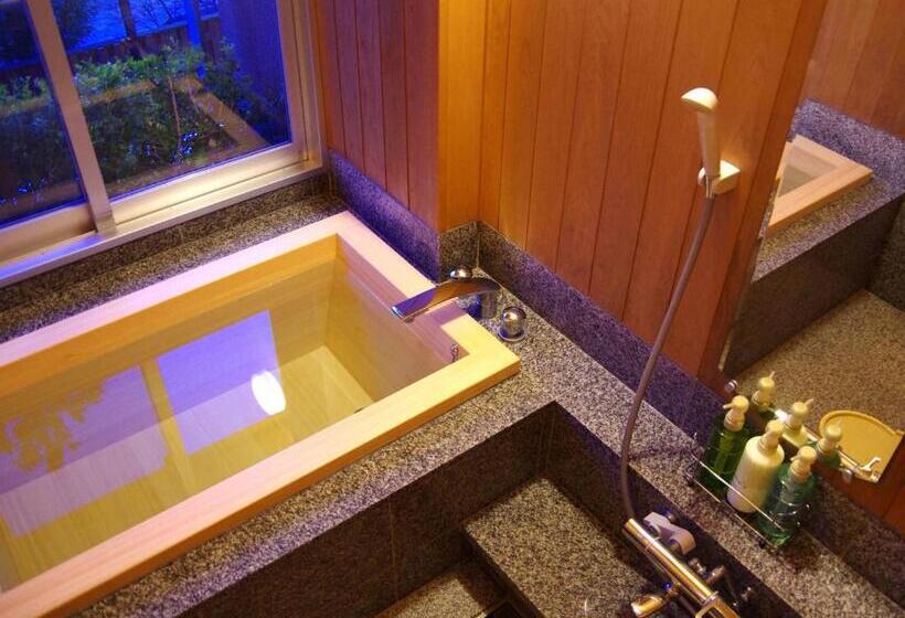 ホテル Gero Onsen Yukyunohana