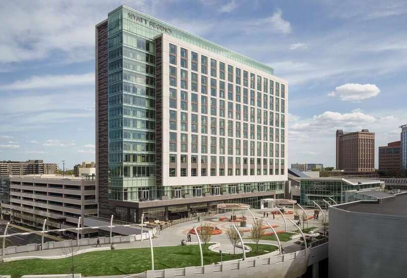 Отель Hyatt Regency Tysons Corner Center