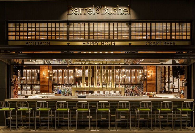 Отель Hyatt Regency Tysons Corner Center