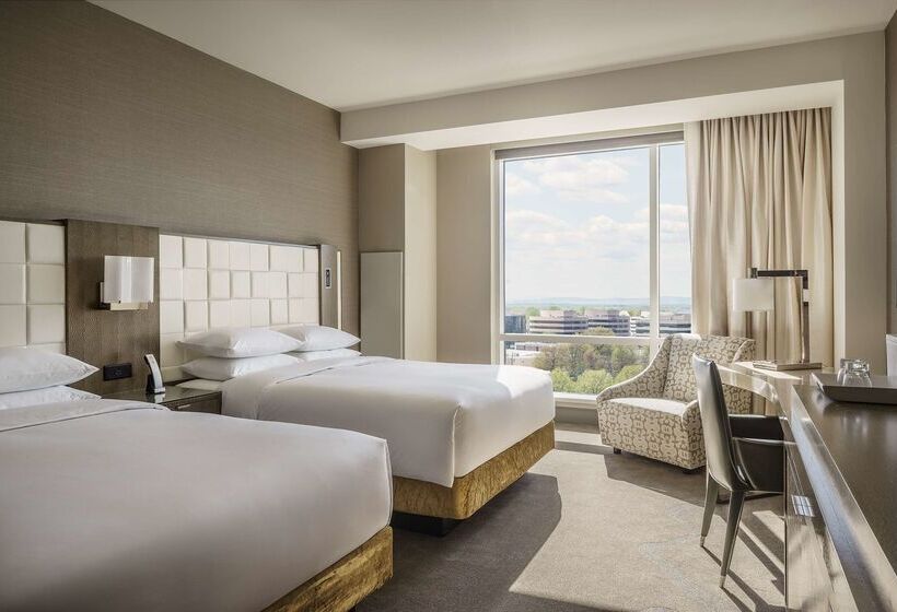 Отель Hyatt Regency Tysons Corner Center
