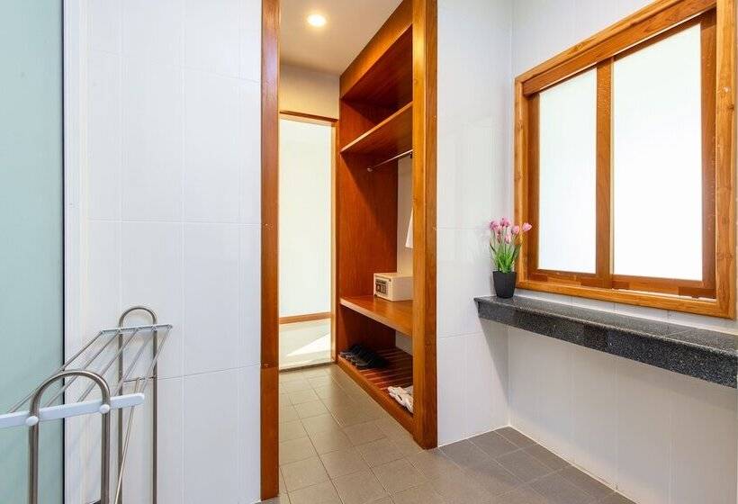 Kanchanaburi City Hotel   Sha Extra Plus