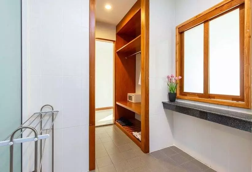 Kanchanaburi City Hotel Sha Extra Plus