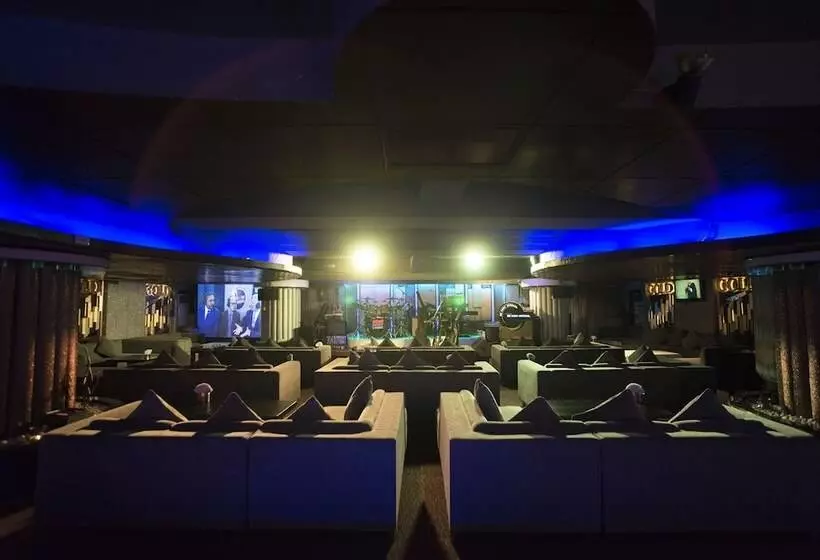 בית מלון כפרי Kiss Gardenhome Chic