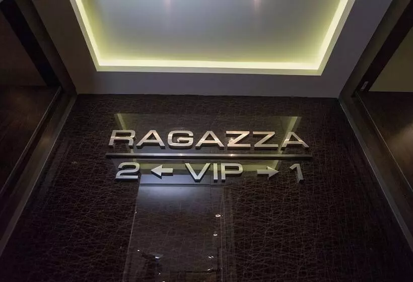 בית מלון כפרי Kiss Gardenhome Chic