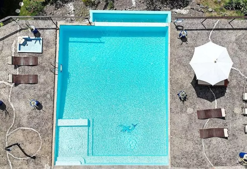 هتل Le Grand Bleu