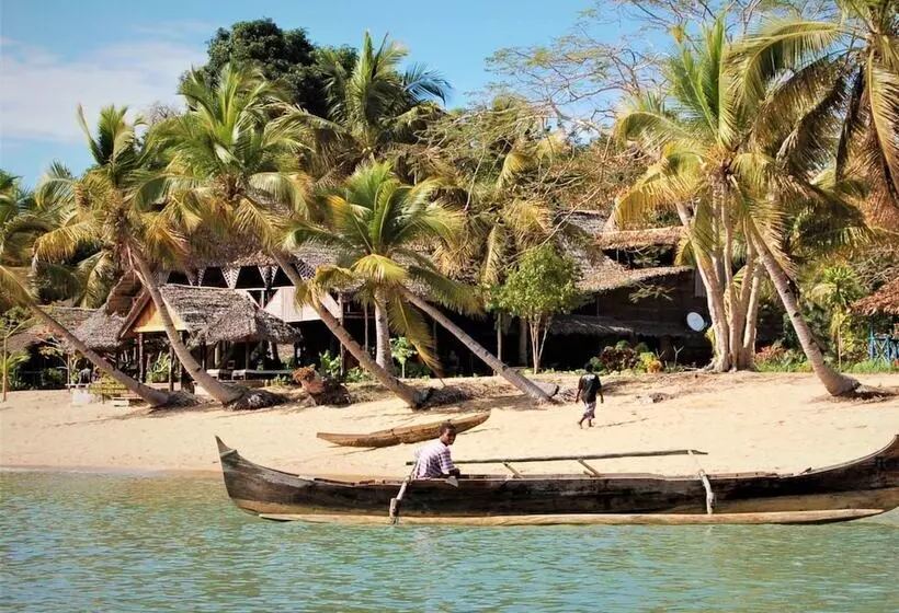 هتل Le Grand Bleu