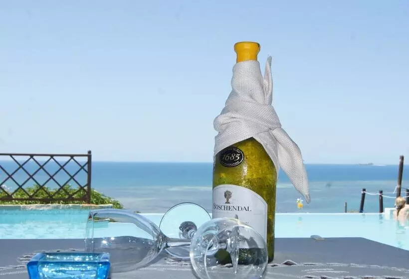 هتل Le Grand Bleu