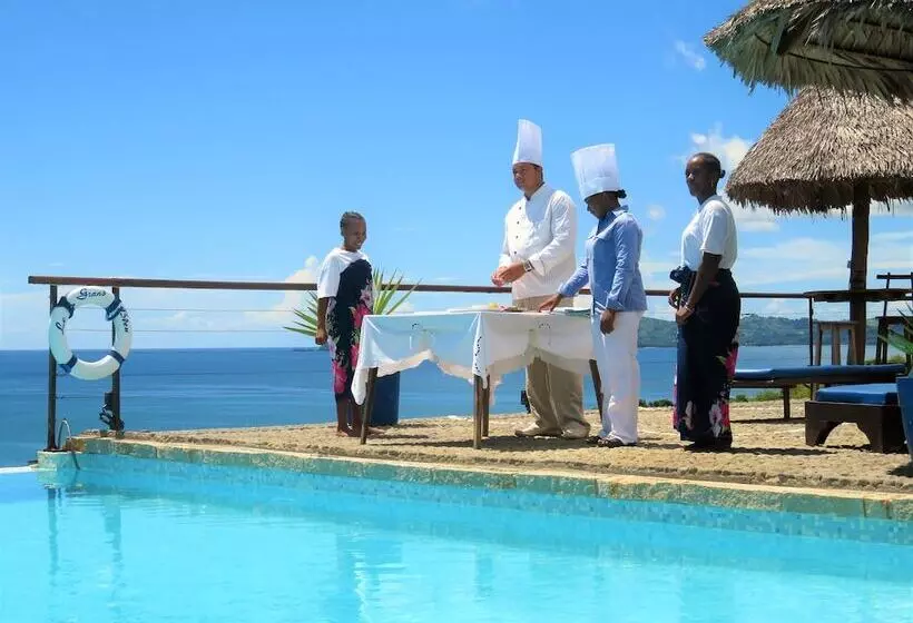 هتل Le Grand Bleu